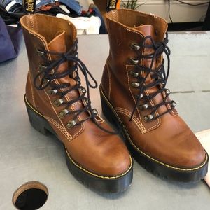 Doc martens heeled brown boot. Unsure of size but they fit me and im a 7-7.5